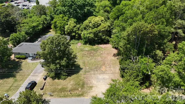 8616 Sharonbrook DR, Charlotte, NC 28210