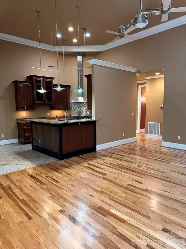 26 Stone House RD, Arden, NC 28704