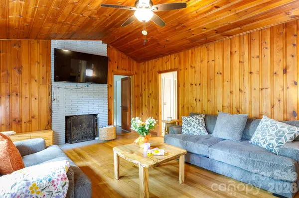 202 Woodlawn DR, York, SC 29745