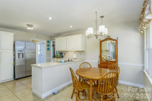 7029 Forest Hills DR, Denver, NC 28037