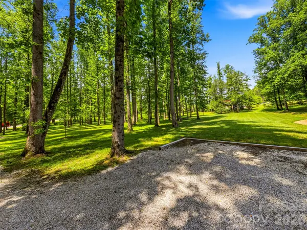 243 Poplar LN, Pisgah Forest, NC 28712