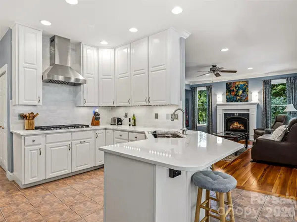 243 Poplar LN, Pisgah Forest, NC 28712