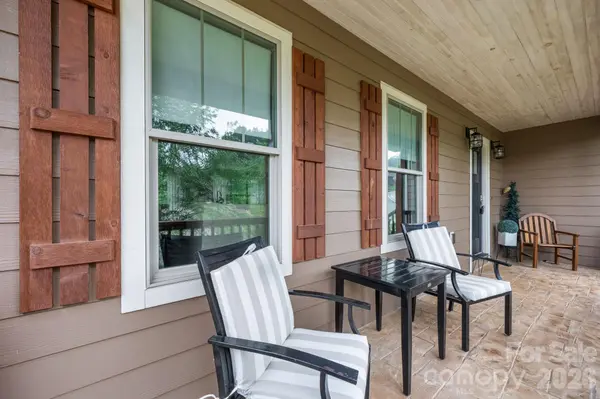 124 Maplewood CT, Hudson, NC 28638