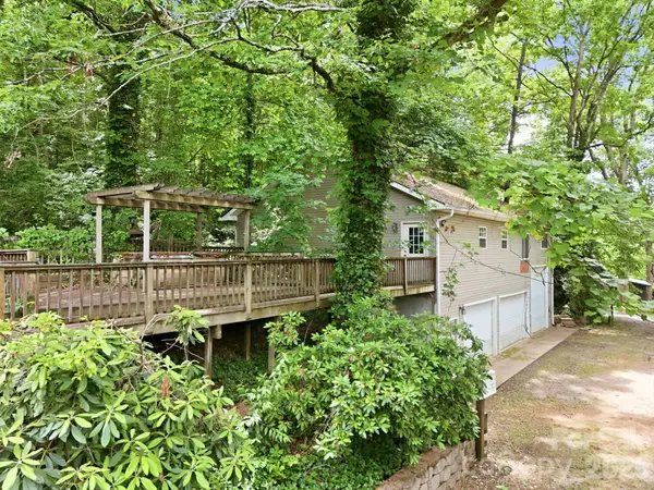 120 Stovall ST, Waynesville, NC 28786
