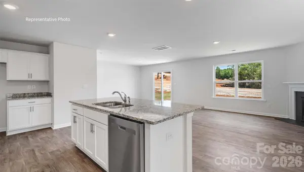 2833 Frances View LN, Lincolnton, NC 28092