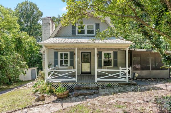 177 E Poplar DR, Hendersonville, NC 28792
