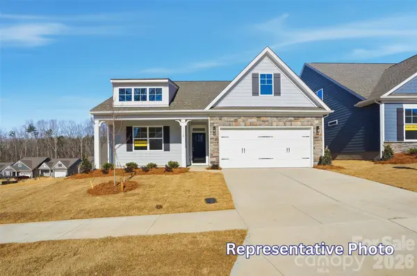 8414 Acadia Pkwy, Sherrills Ford, NC 28673