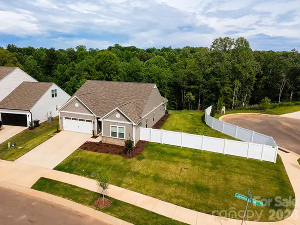 1261 Jenna Lynn CT, Lowell, NC 28098