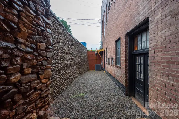 34 N Logan ST, Marion, NC 28752