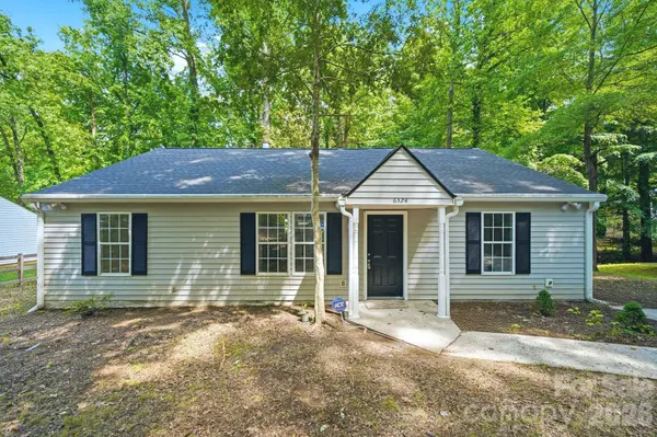6324 Grove Park BLVD, Charlotte, NC 28215