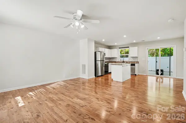 1602 Joseph Hewes CT, Charlotte, NC 28212
