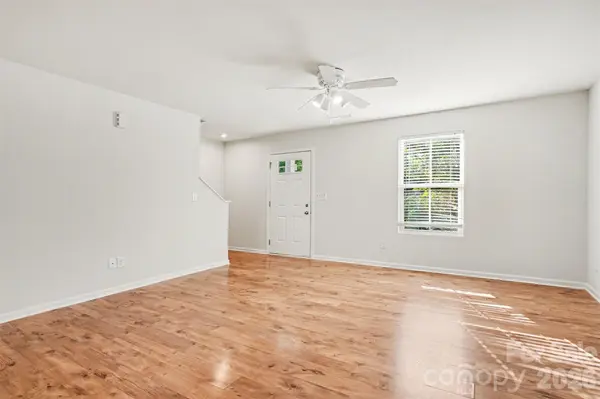 1602 Joseph Hewes CT, Charlotte, NC 28212