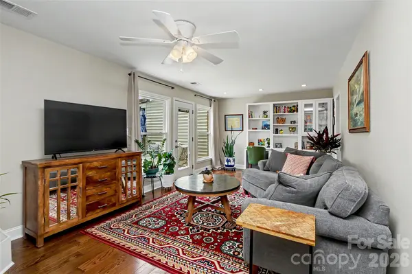 8333 Knights Bridge RD, Charlotte, NC 28210