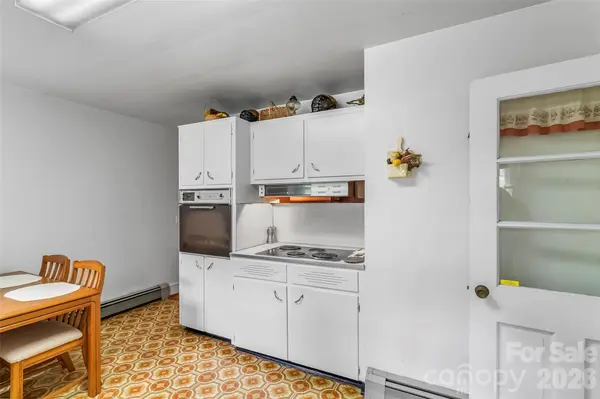 127 Stafford RD, Spruce Pine, NC 28777