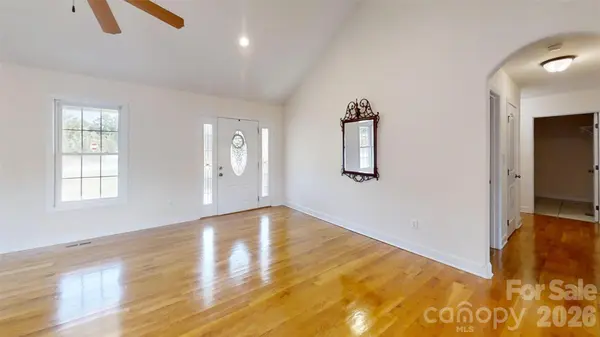 4240 Hunter Rhyne RD, Lincolnton, NC 28092