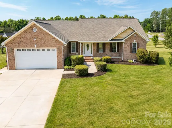 4240 Hunter Rhyne RD, Lincolnton, NC 28092