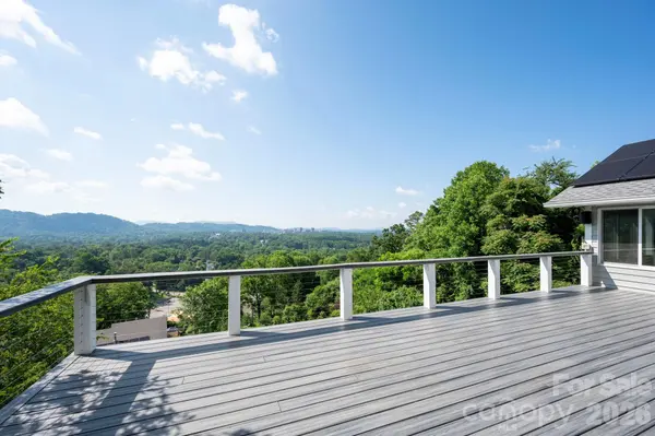 38 Lookout RD, Asheville, NC 28804