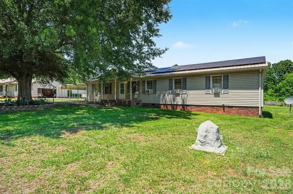 129 Laura RD, Mooresville, NC 28117