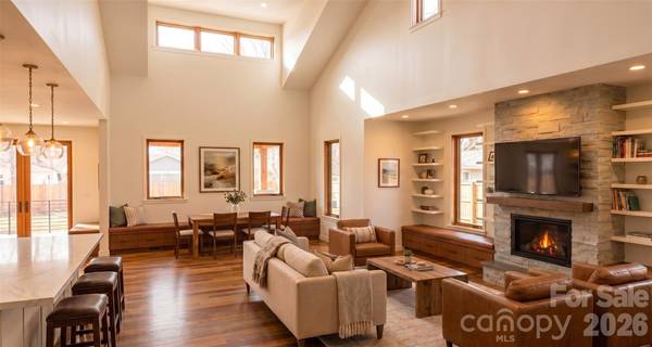 Lot 37 Longcliff LN, Lake Toxaway, NC 28747