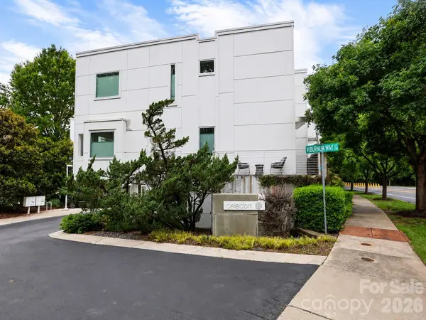 350 Viburnum Way CT, Charlotte, NC 28208