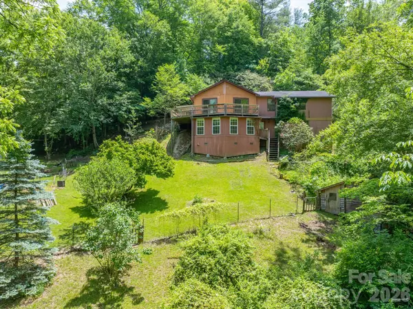 295 Richmond RD, Bakersville, NC 28705