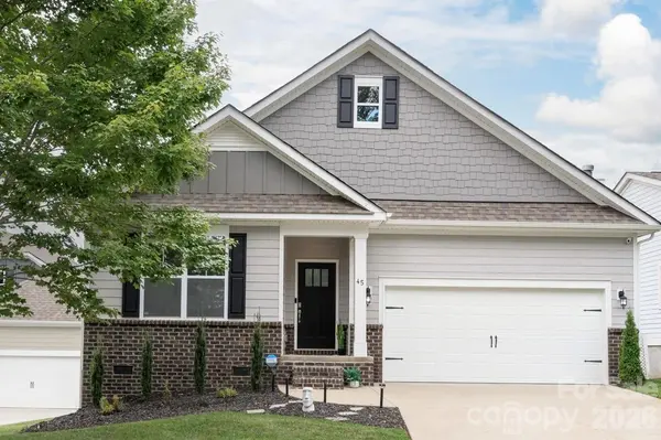 45 Dreambird DR, Leicester, NC 28748