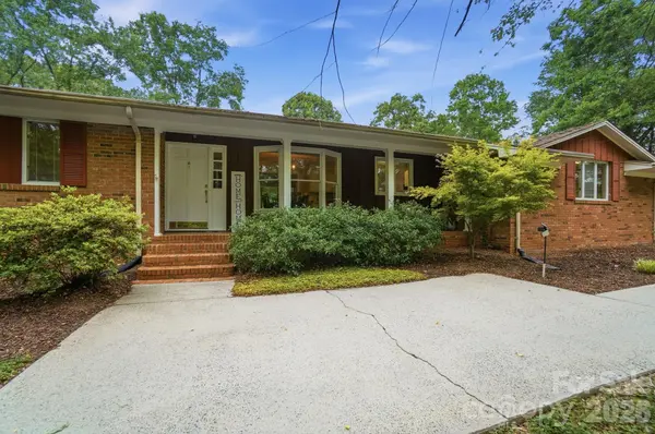 201 Hickory Hill LN, Stanley, NC 28164