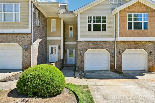109 Sherman Oaks LN, Mooresville, NC 28115