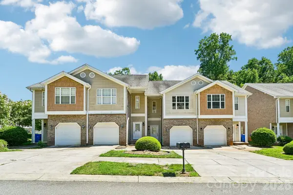 109 Sherman Oaks LN, Mooresville, NC 28115