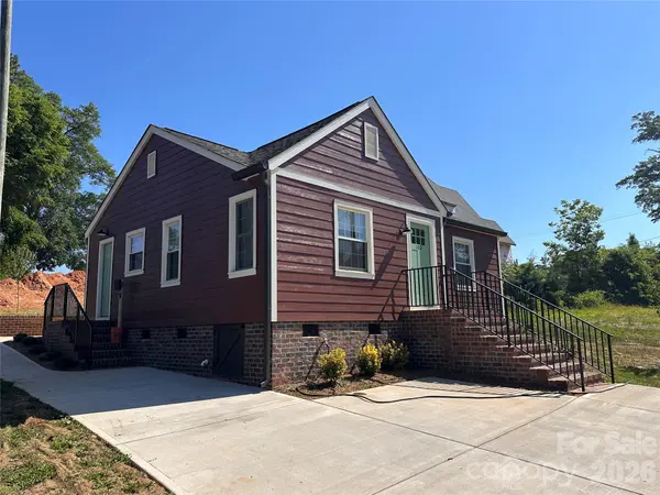 102 Lincoln ST, Belmont, NC 28012