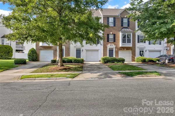 940 Tiger LN, Charlotte, NC 28262