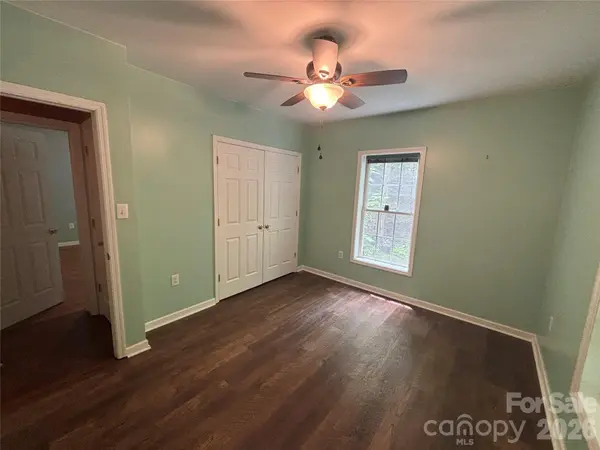 319 Glenn Bridge RD, Arden, NC 28704