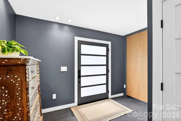 48 Woodvale AVE, Asheville, NC 28804
