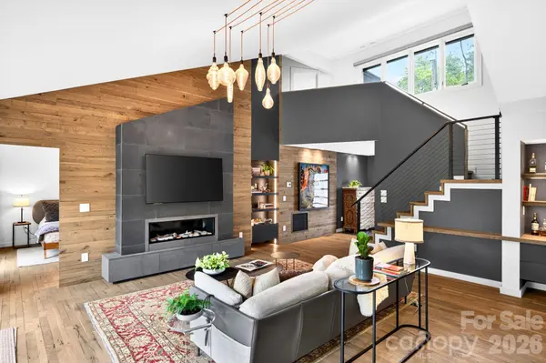 48 Woodvale AVE, Asheville, NC 28804