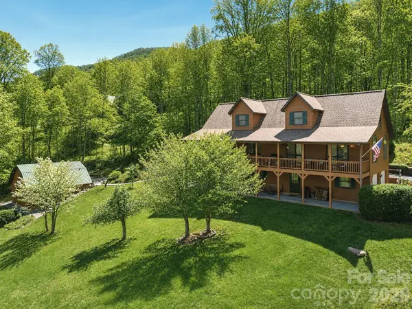 89 41 46 Stump LN, Maggie Valley, NC 28751
