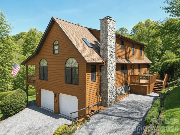 89 41 46 Stump LN, Maggie Valley, NC 28751
