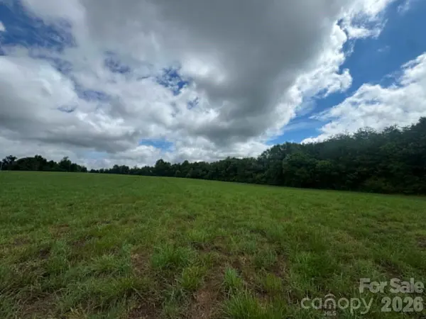 001 Poplar Springs RD, Elkin, NC 28621