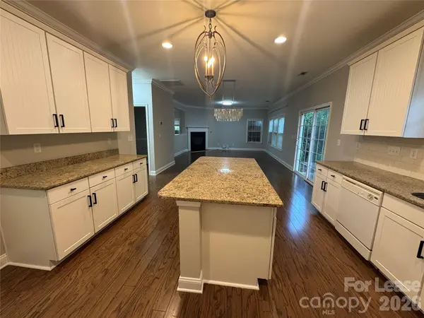 10921 Rousay RD, Charlotte, NC 28278