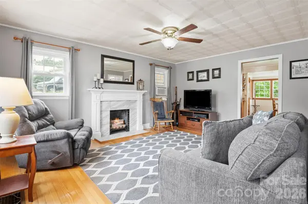 314 Old Leicester HWY, Asheville, NC 28806