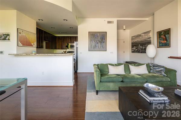 60 unit #302 N Market ST, Asheville, NC 28801