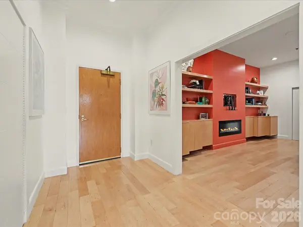 127 N Tryon ST #509, Charlotte, NC 28202