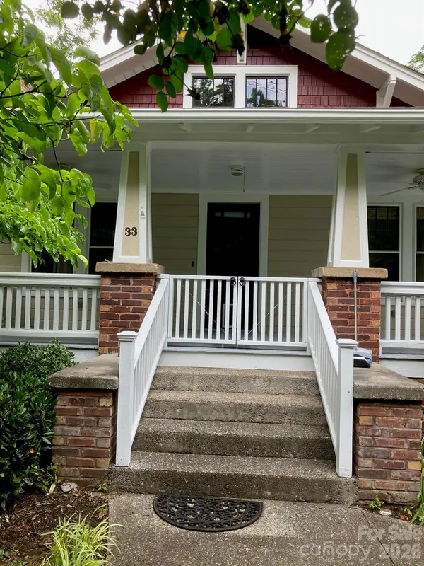 33 Church ST, Weaverville, NC 28787