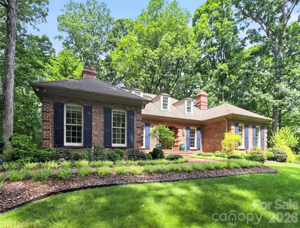 971 Stanley Lucia RD, Mount Holly, NC 28120