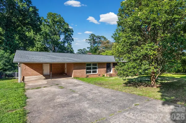 1020 Candlewood LN, Rock Hill, SC 29730