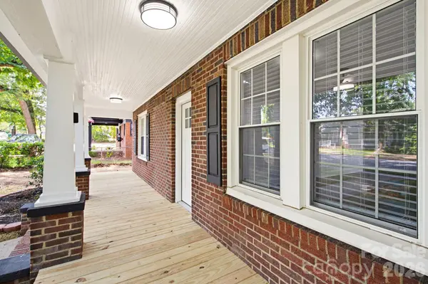 2232 Wilmore DR, Charlotte, NC 28203