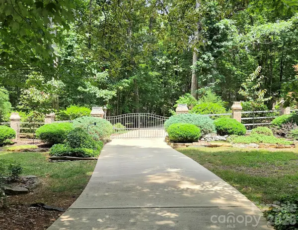 17532 Efird RD, Albemarle, NC 28001