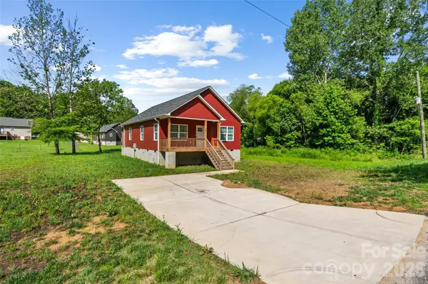 208 Nottingham DR, York, SC 29745
