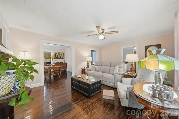 431 W 20th ST, Newton, NC 28658