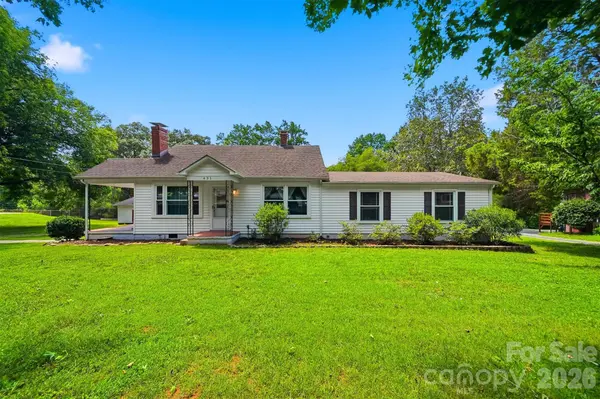 431 W 20th ST, Newton, NC 28658