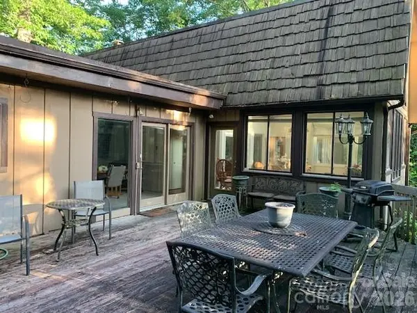 384 KNOB CREEK RD #19 & 20, Pisgah Forest, NC 28768